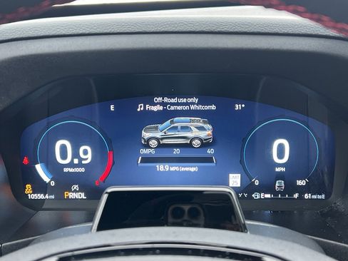 Used 2025 Ford Explorer ST-Line w/ Premium Package image 33