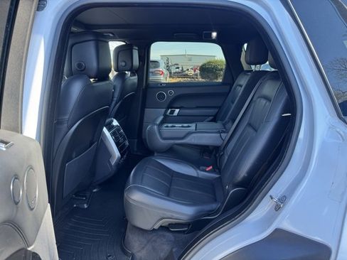 Used 2020 Land Rover Range Rover Sport HSE image 14