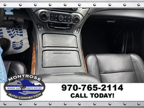 Used 2020 Chevrolet Suburban Premier AWD/4WD image 20
