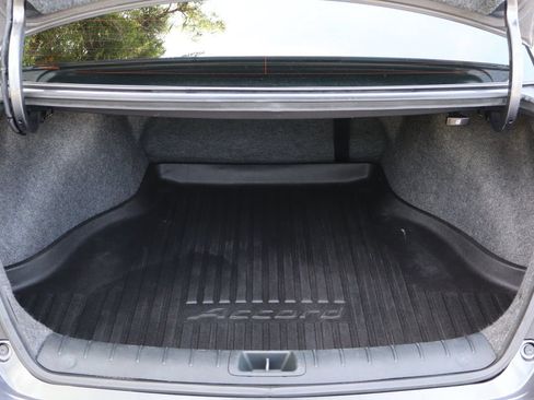 Used 2016 Honda Accord EX image 14