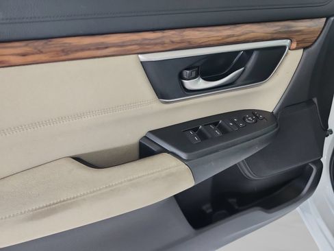 Used 2020 Honda CR-V EX image 16