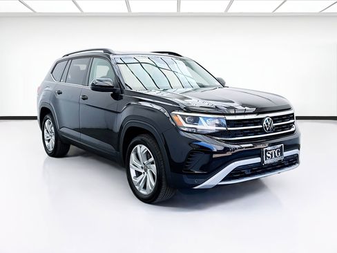 Used 2023 Volkswagen Atlas SE image 3