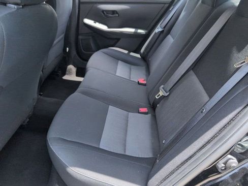 Used 2025 Nissan Sentra SV FWD image 27