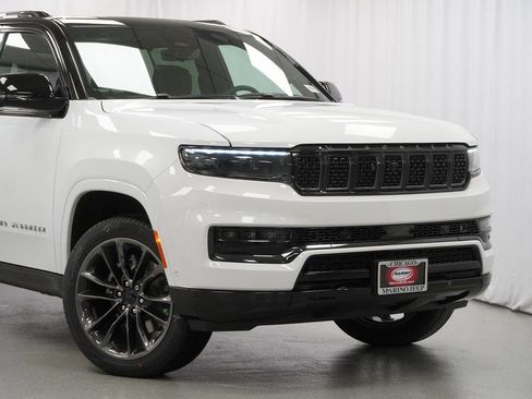 New 2025 Jeep Grand Wagoneer Series III w/ Rear Seat Video Group 1 image 3