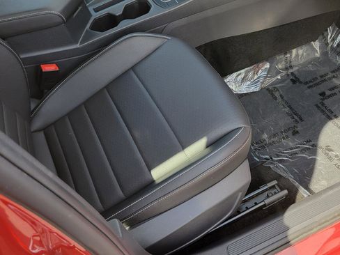 Certified 2023 Volkswagen Jetta SE image 40