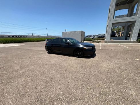 Used 2025 Honda Civic Sport image 16