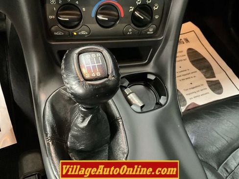 Used 2000 Chevrolet Corvette Convertible image 22