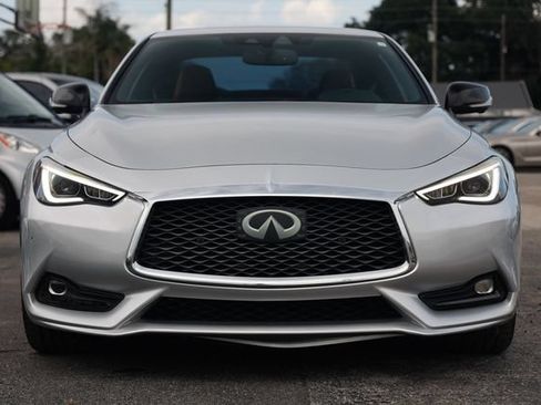 Used 2018 INFINITI Q60 Red Sport 400 w/ Pro Active Package RWD image 20