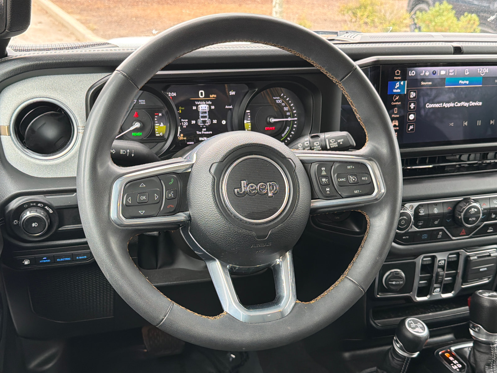 Used 2024 Jeep Wrangler Unlimited Sahara AWD/4WD image 23