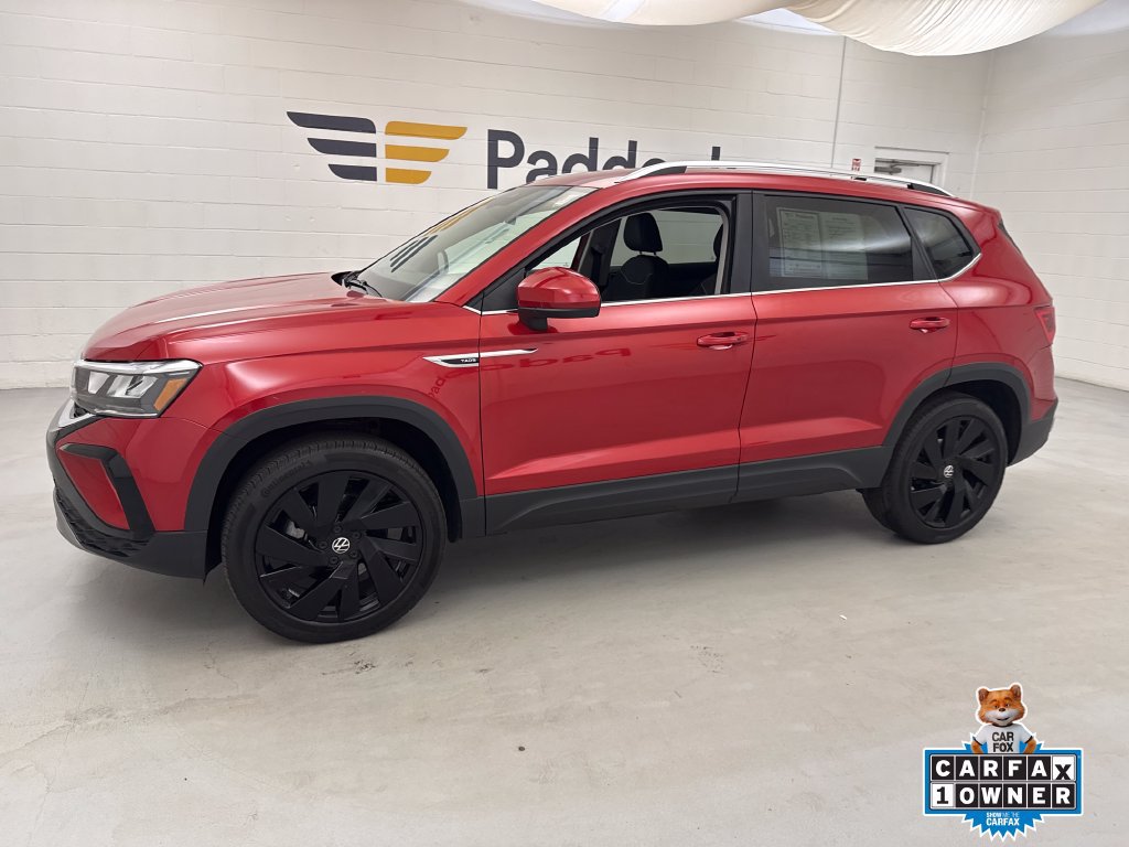 Used 2024 Volkswagen Taos SE w/ Black Wheel Plus Package AWD/4WD image 2