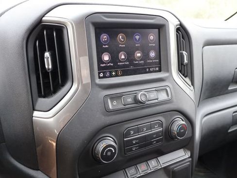Used 2020 Chevrolet Silverado 1500 Custom w/ Custom Value Package AWD/4WD image 16