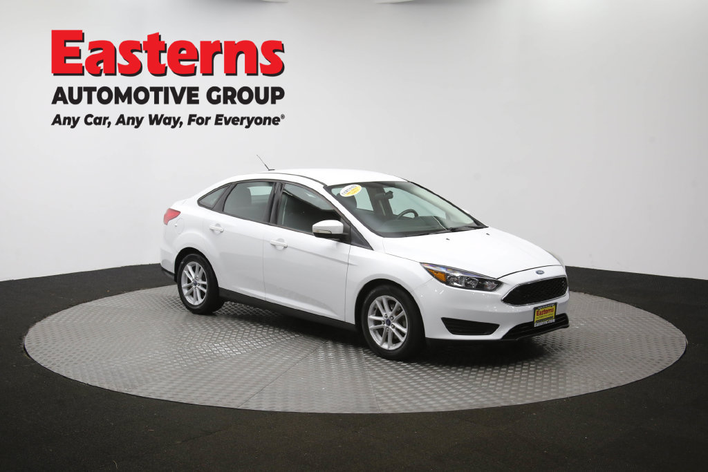 Used 2018 Ford Focus SE w/ Cold Weather Package FWD image 48