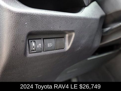 Used 2024 Toyota RAV4 LE image 29