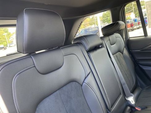 New 2025 Jeep Grand Cherokee Altitude w/ Trailer Tow Package image 30