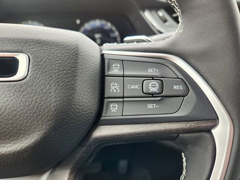 New 2026 Jeep Grand Cherokee Altitude AWD/4WD image 15