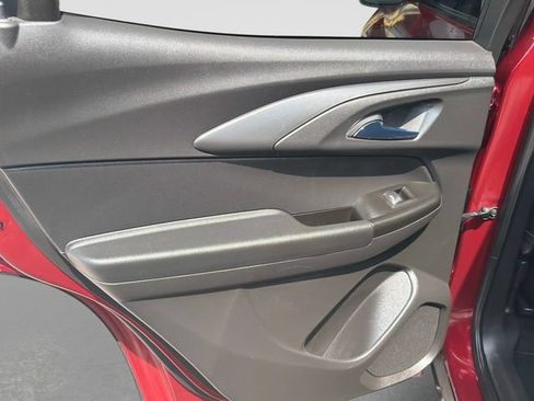 Used 2022 Chevrolet TrailBlazer RS w/ Sun and Liftgate Package FWD image 14