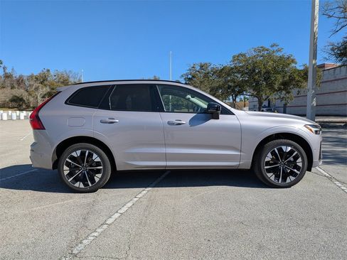 New 2026 Volvo XC60 B5 Plus w/ Protection Package Premier image 7