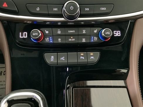 Used 2019 Buick LaCrosse Avenir w/ Driver Confidence Package II image 32