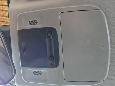 Used 2024 Toyota Camry SE FWD image 22