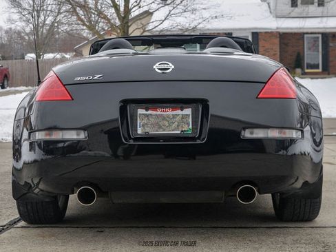 Used 2007 Nissan 350Z Touring image 7