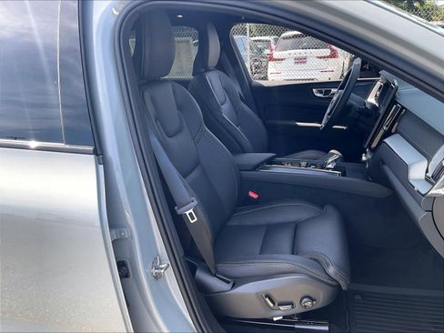 New 2026 Volvo XC60 B5 Ultra w/ Climate Package AWD/4WD image 30