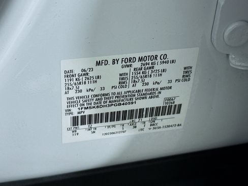 Used 2023 Ford Explorer XLT w/ Equipment Group 202A AWD/4WD image 39