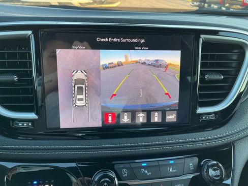 New 2026 Chrysler Pacifica Select w/ S Appearance Package image 66