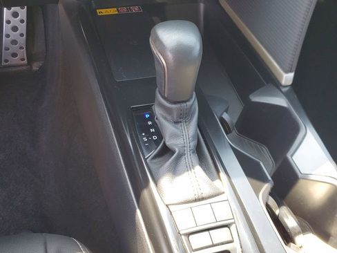 Used 2025 Toyota Camry SE image 26