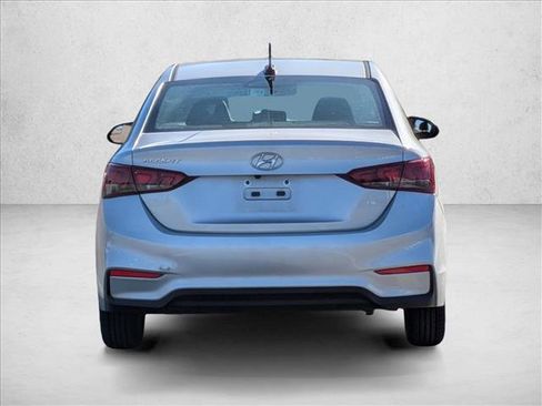 Used 2022 Hyundai Accent SEL image 6