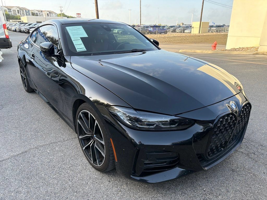 Used 2022 BMW 430i Coupe w/ M Sport Package RWD image 4
