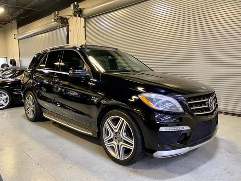 Used 2014 Mercedes-Benz ML 63 AMG 4MATIC image 8
