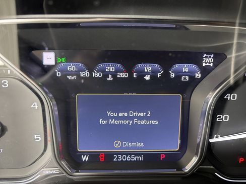 Used 2022 GMC Sierra 2500 Denali image 12