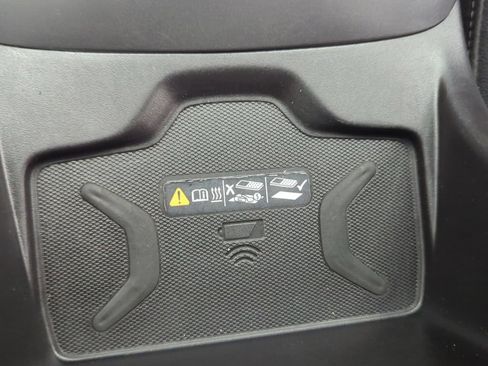 Used 2022 Chevrolet Colorado ZR2 AWD/4WD image 17