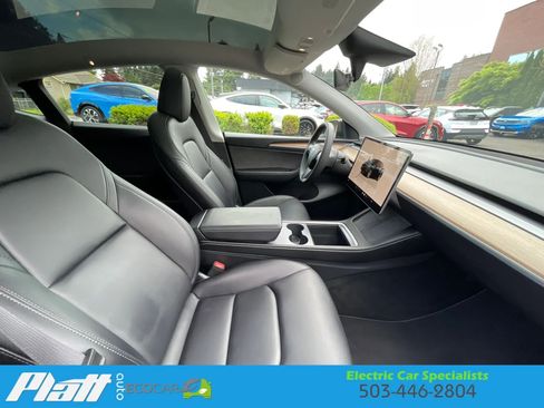 Used 2023 Tesla Model Y Long Range AWD/4WD image 50