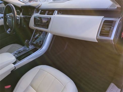 Used 2019 Land Rover Range Rover Sport Supercharged image 30