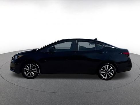 Used 2025 Nissan Versa SV FWD image 16