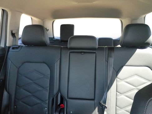 Certified 2026 Volkswagen Atlas SE FWD image 17