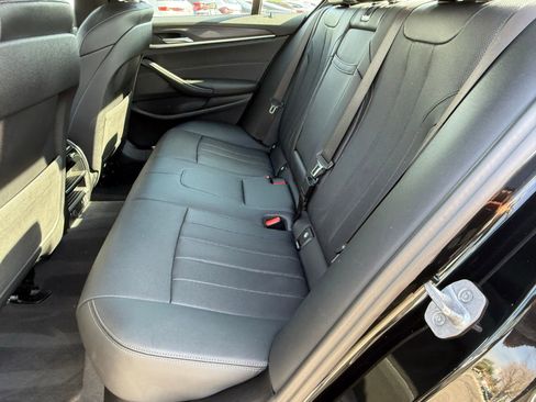 Certified 2023 BMW 530i RWD image 30