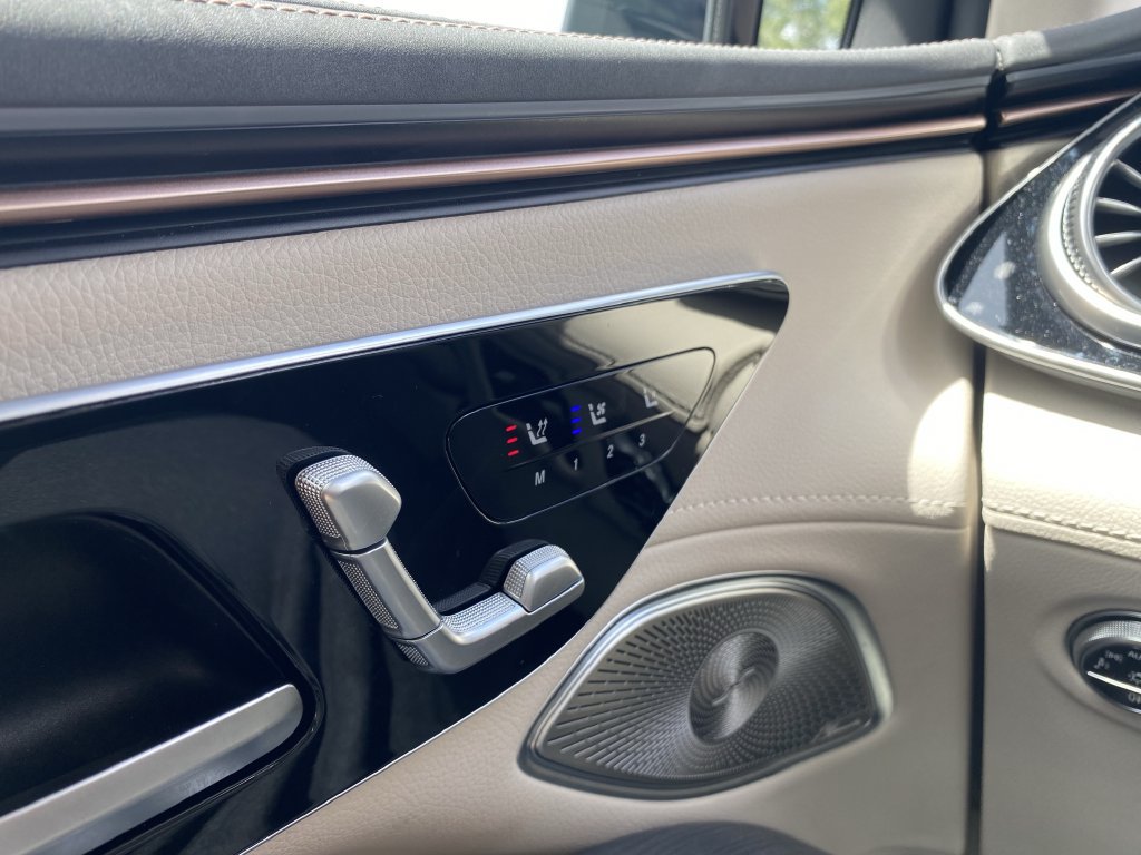 Certified 2024 Mercedes-Benz EQS 580 4MATIC SUV image 10