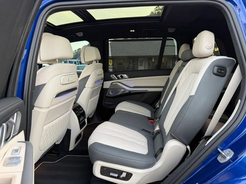 Used 2024 BMW ALPINA XB7 AWD/4WD image 24