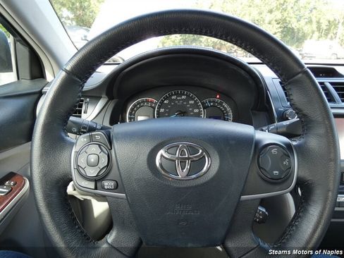 Used 2012 Toyota Camry XLE FWD image 25