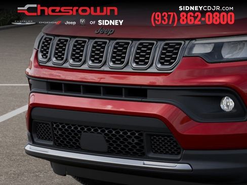 New 2026 Jeep Compass Latitude image 11