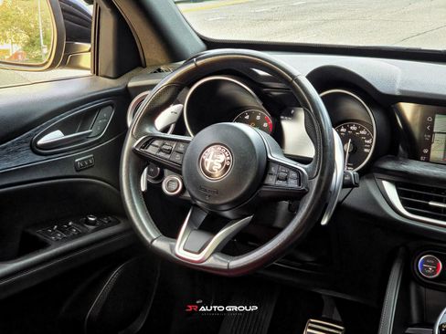 Used 2022 Alfa Romeo Stelvio Sprint AWD/4WD image 24
