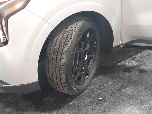 New 2026 Kia Carnival SX Prestige image 37