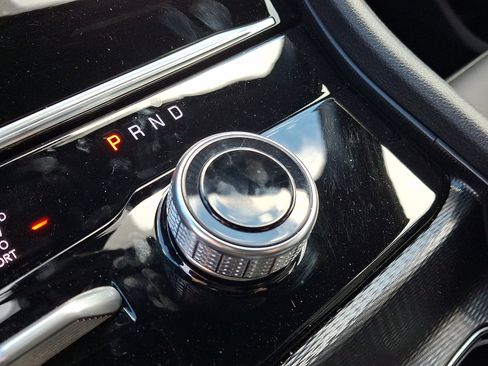 Used 2025 Jeep Grand Cherokee Limited w/ Trailer Tow Package image 14