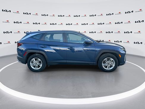 Used 2025 Hyundai Tucson SE FWD image 9
