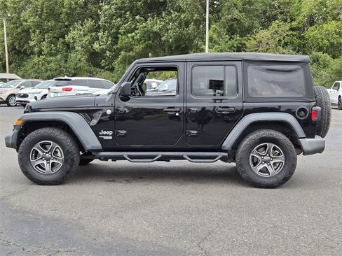 Used 2018 Jeep Wrangler Unlimited Sport S image 6
