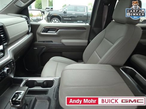 Used 2024 GMC Sierra 1500 SLT w/ SLT Premium Plus Package AWD/4WD image 8