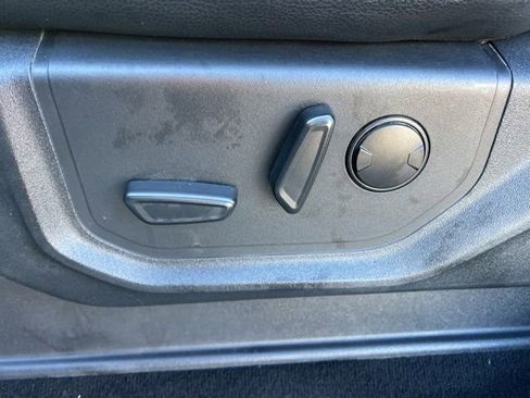 Used 2019 Ford F150 Lariat image 30