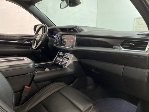 Used 2023 GMC Yukon XL Denali image 82